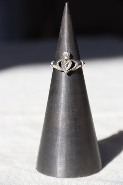 Emerald Claddagh sterling silver ring