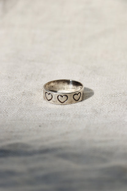 sterling silver engraved heart eternity band ring