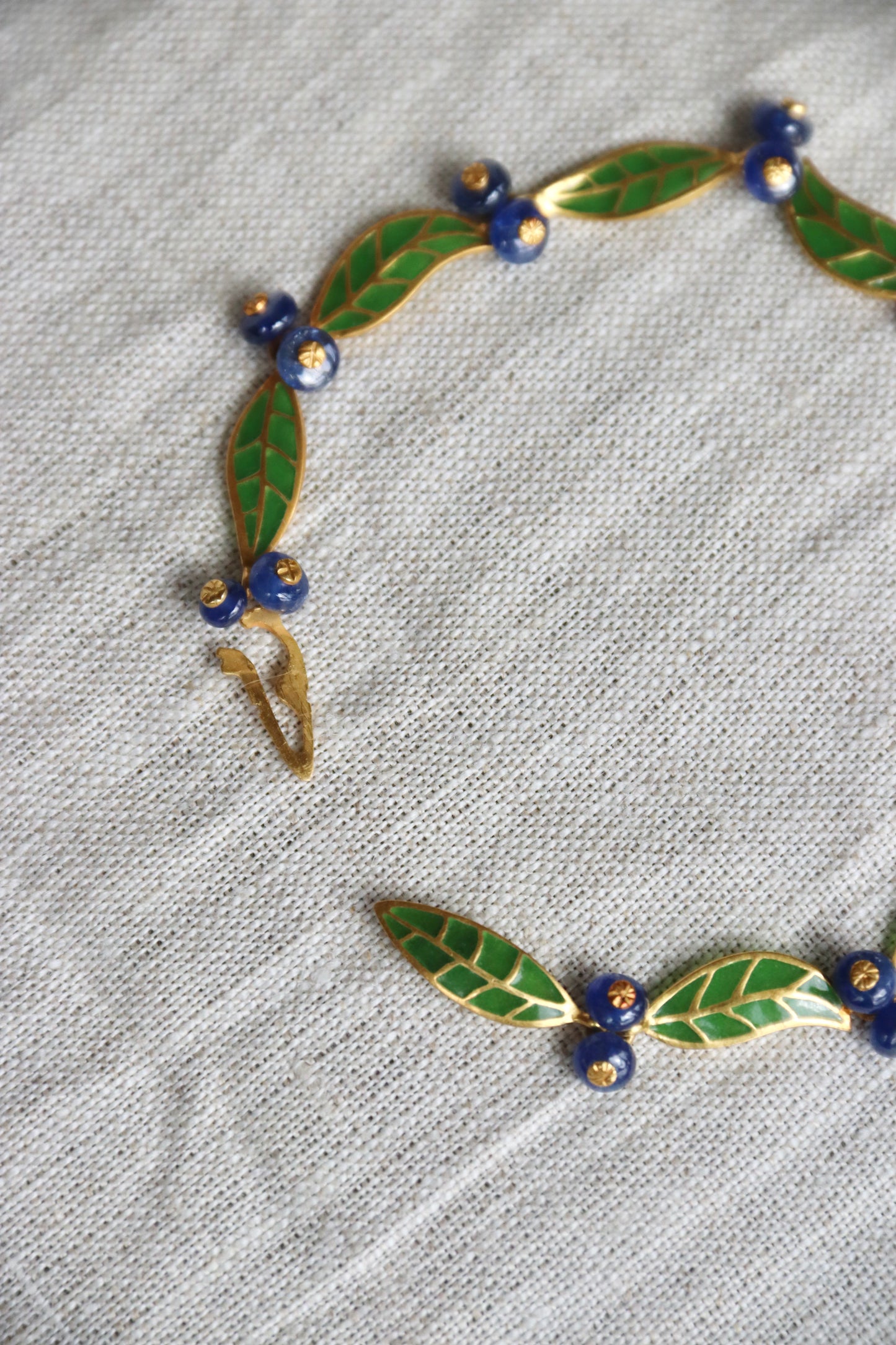 T.W. McClelland Sapphire Blueberry Bracelet - 18K Gold