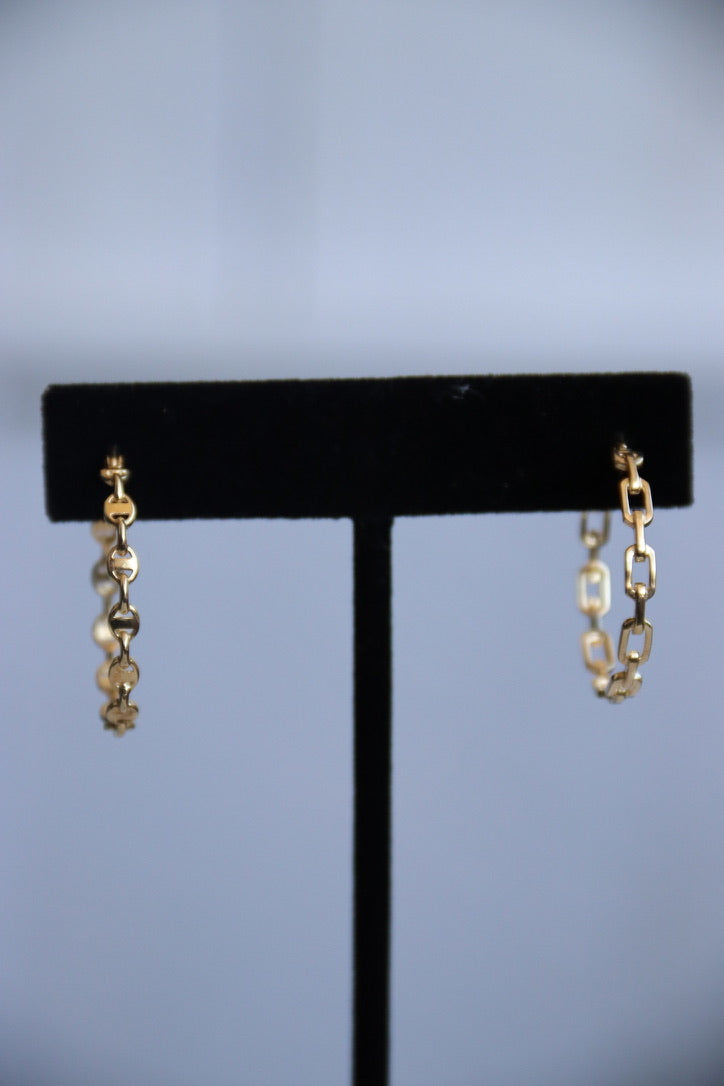 10K Mismatched Cable Chain Hoop Earrings