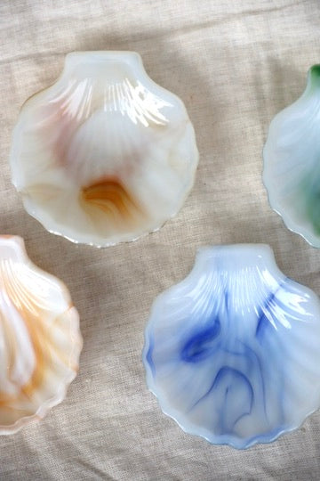 Set of 4 Marbled Glass Seashell Dishes