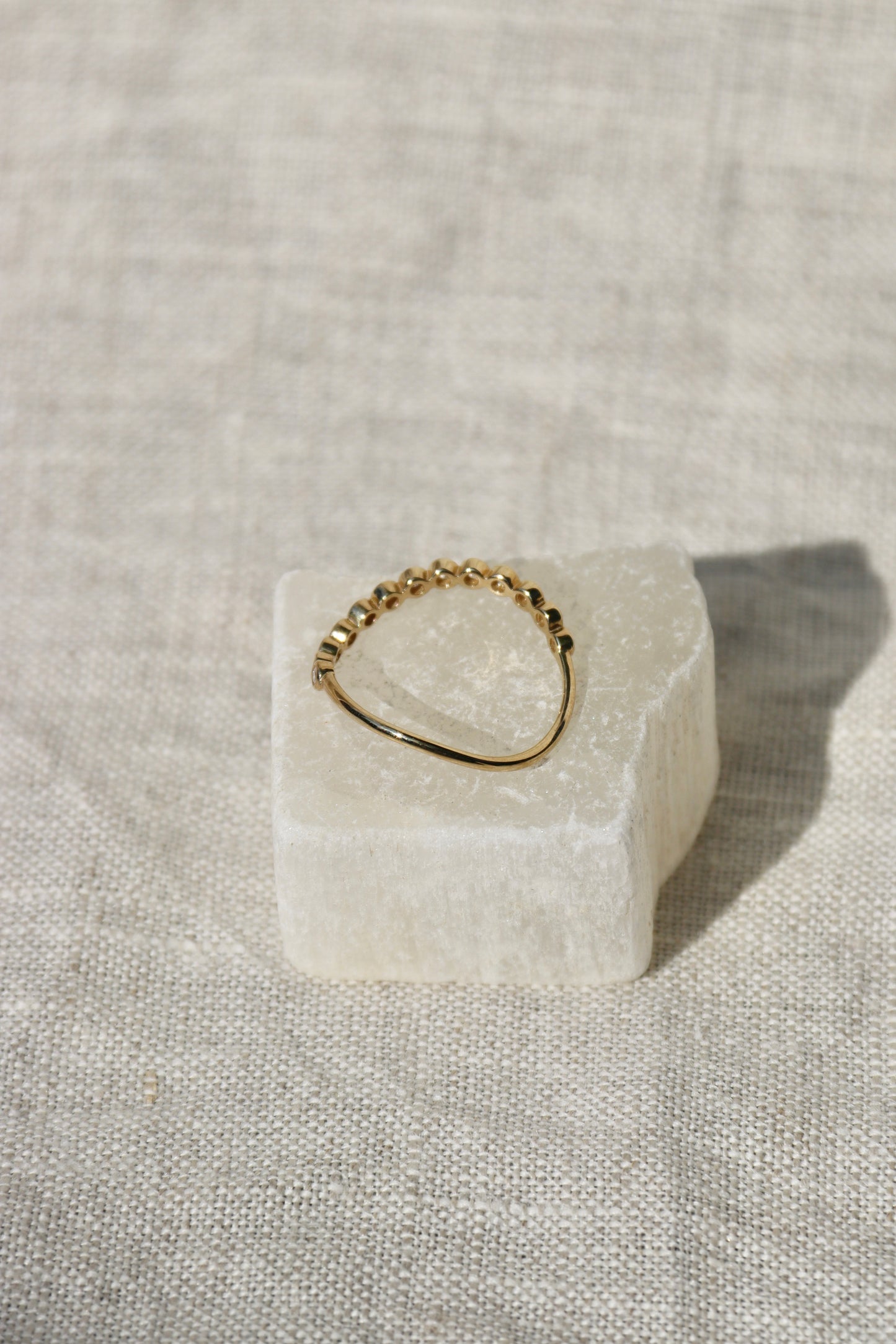 Bubbly Diamond Wave Band - 14K Yellow Gold