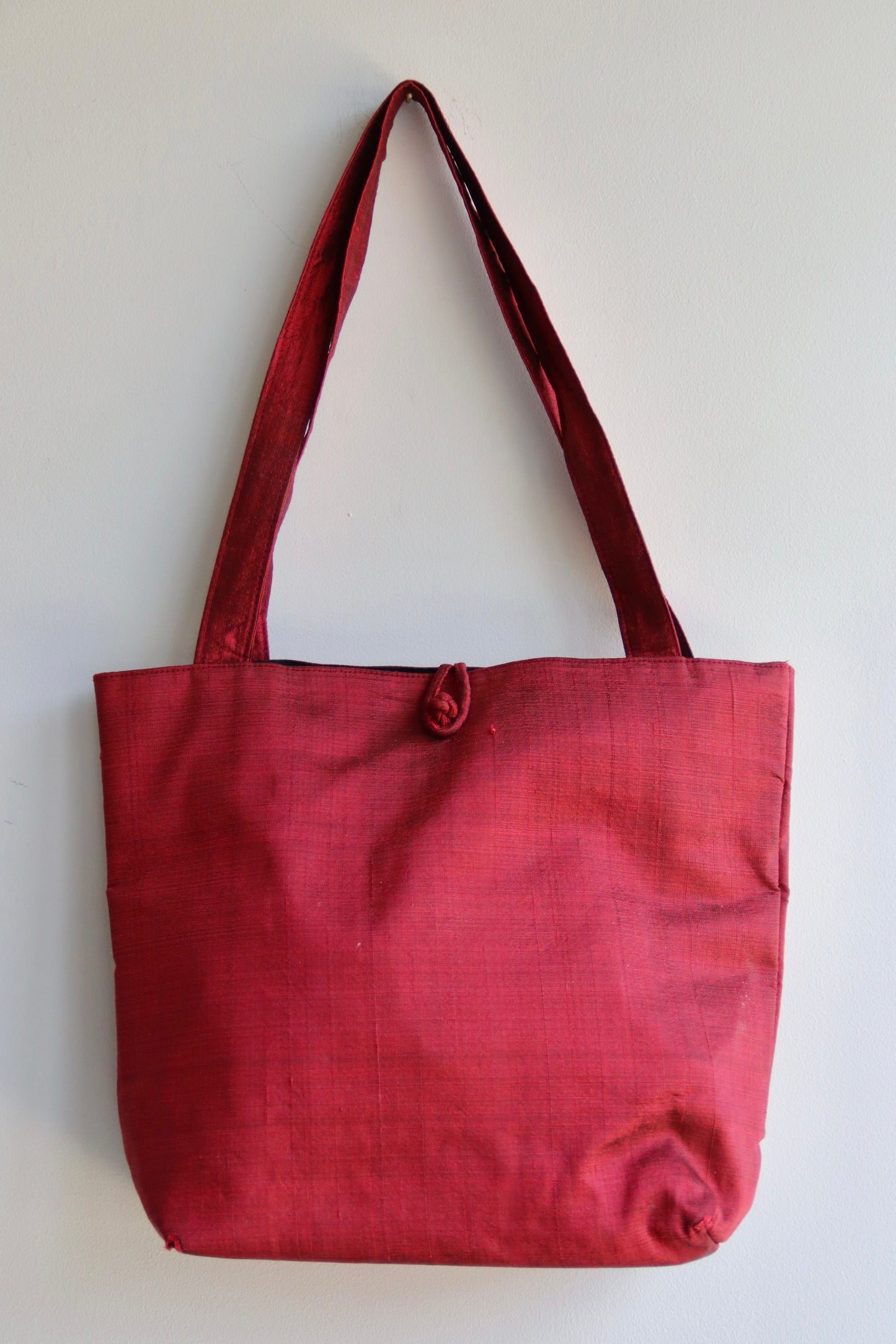 Wild Boar Creek Red Silk Bag