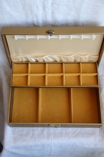 Vintage Jewelry Box