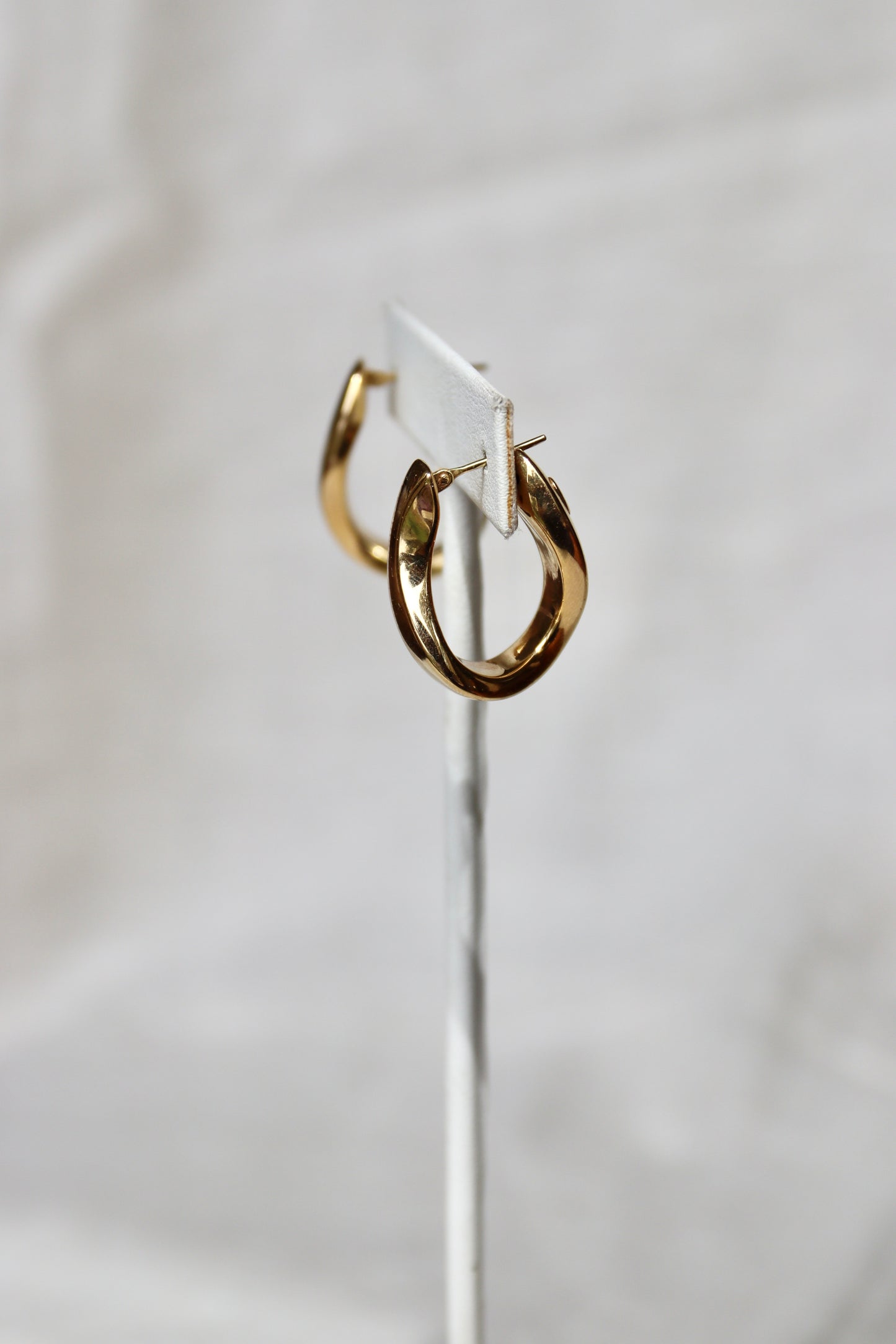 Contour Hoop Earrings - 14k Yellow Gold