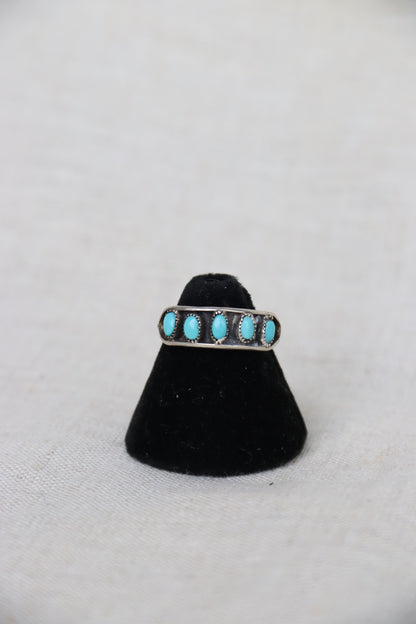 Sterling Silver single row turquoise ring