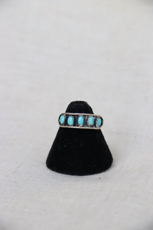 Sterling Silver single row turquoise ring