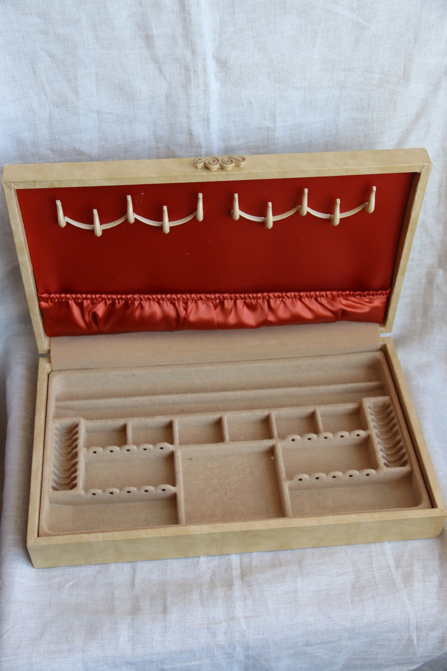 Vintage Mele Jewelry Box