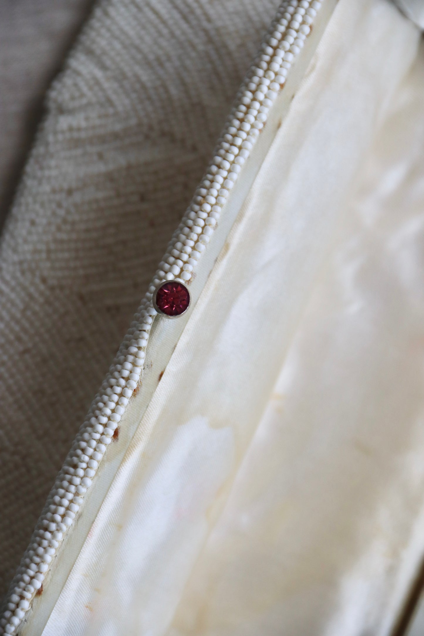 White Beaded Kisslock Clutch with Pink Rhinestones