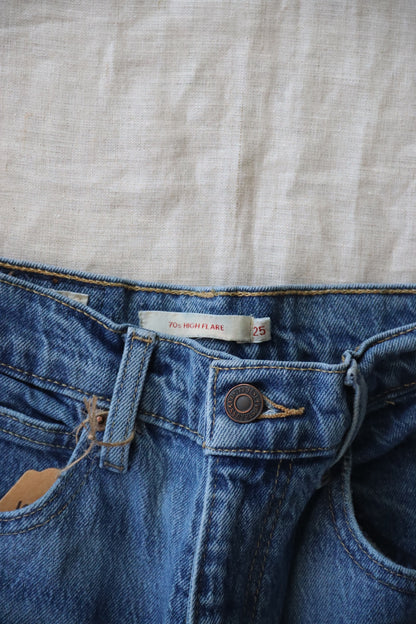 Levis High Waisted Flare Jeans