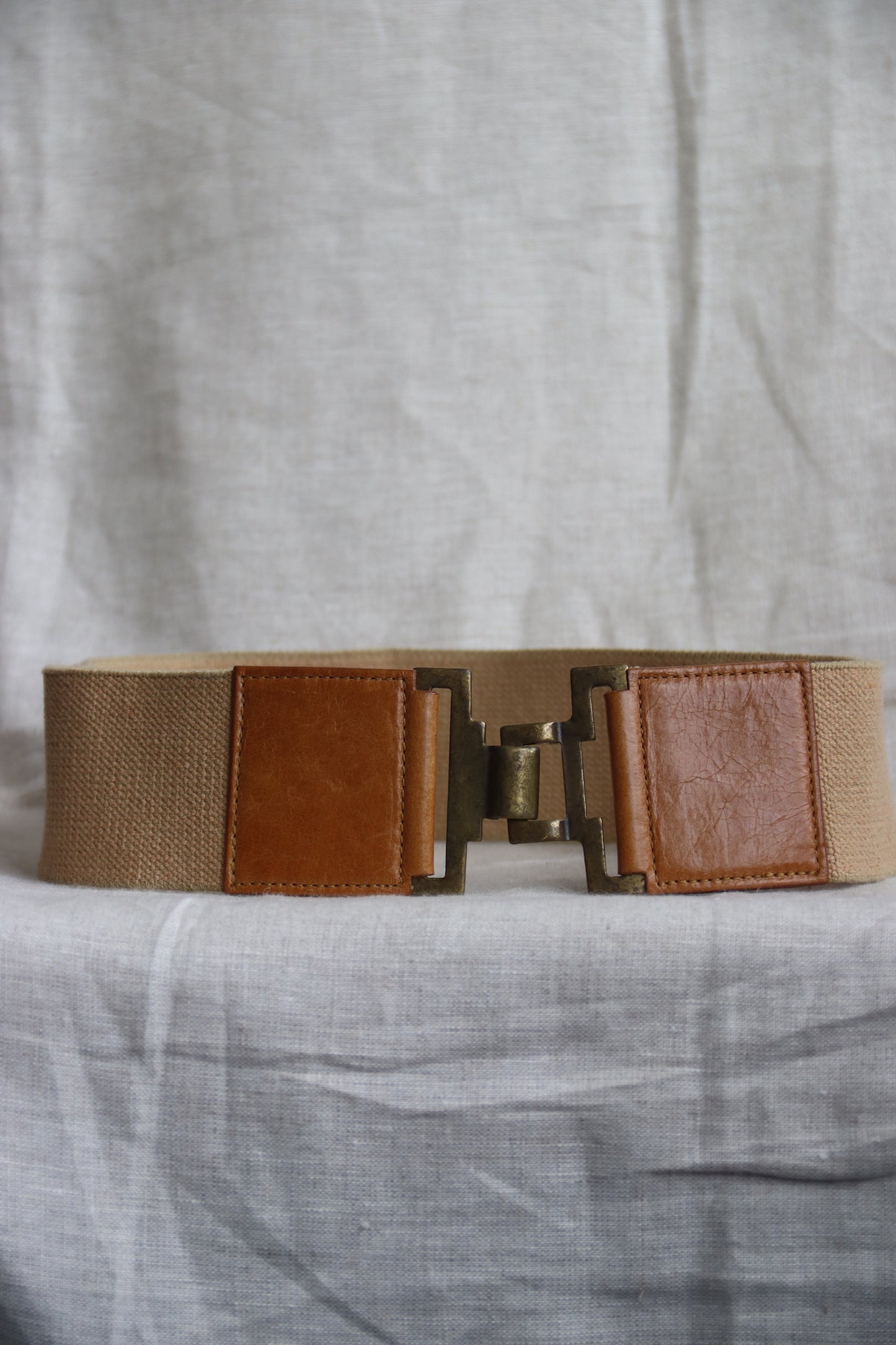 Hyde Collection Stretchy Belt