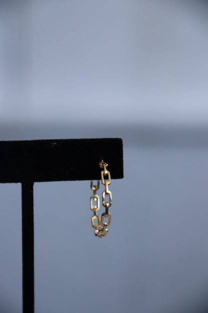 10K Mismatched Cable Chain Hoop Earrings