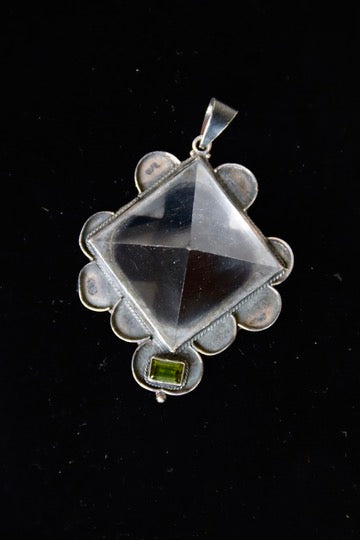 sterling silver pyramid pendant necklace - as is