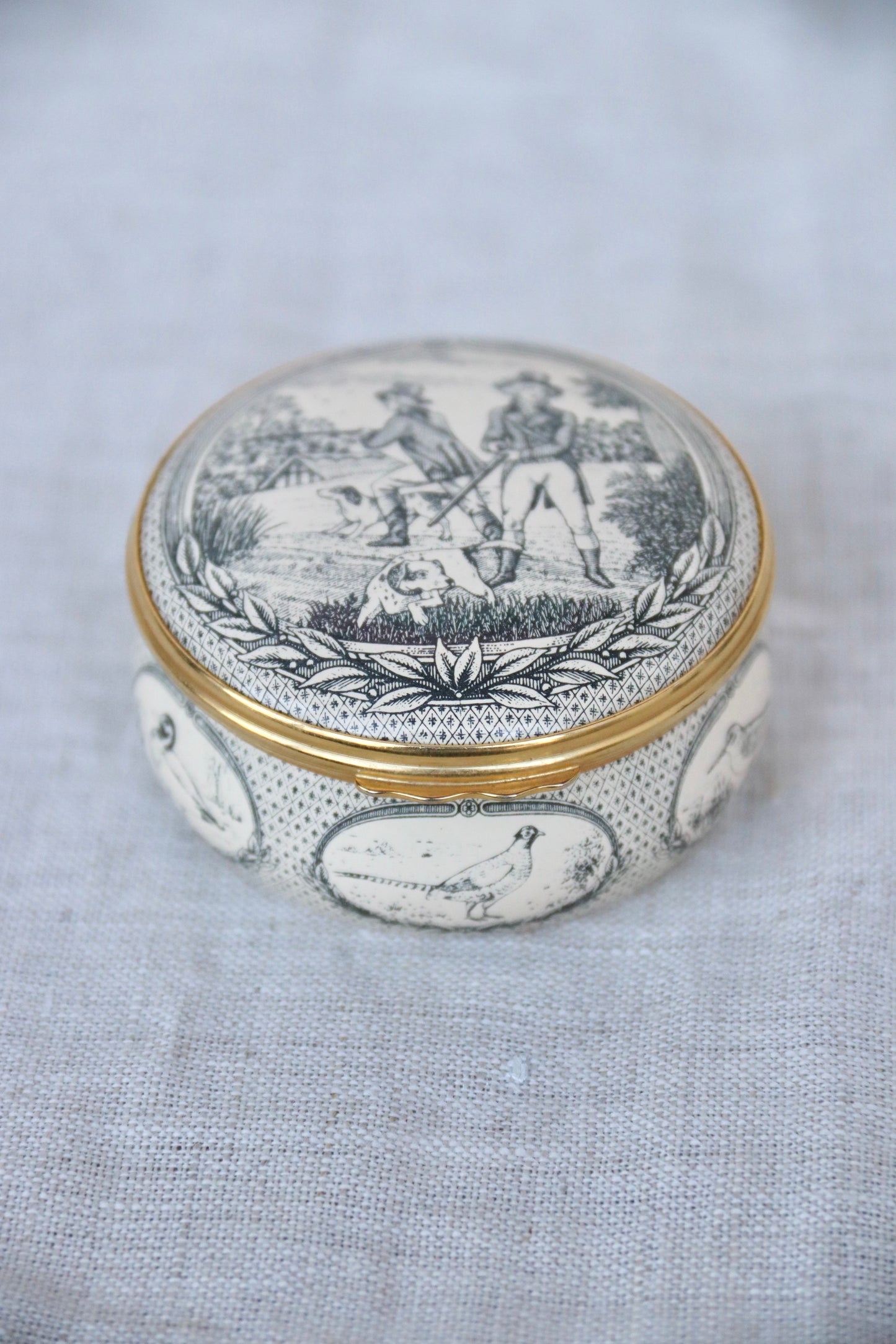 Hunting Enamel Box