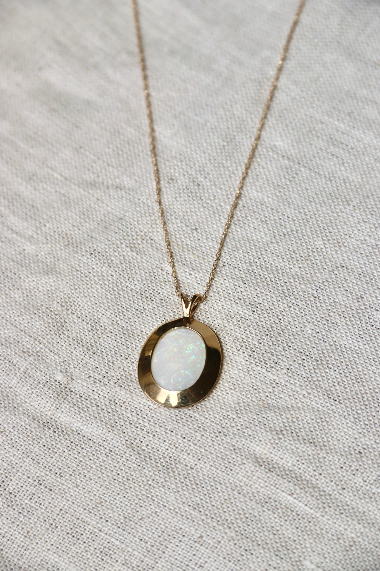 Vintage 10K Yellow Gold Opal Necklace