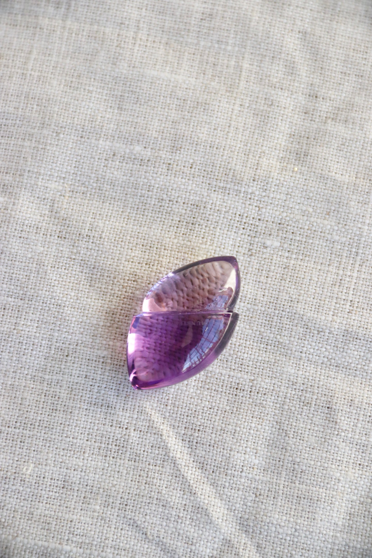 Munsteiner amethyst