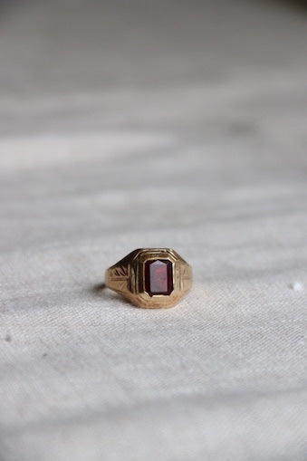 Vintage 10K Ruby Ring