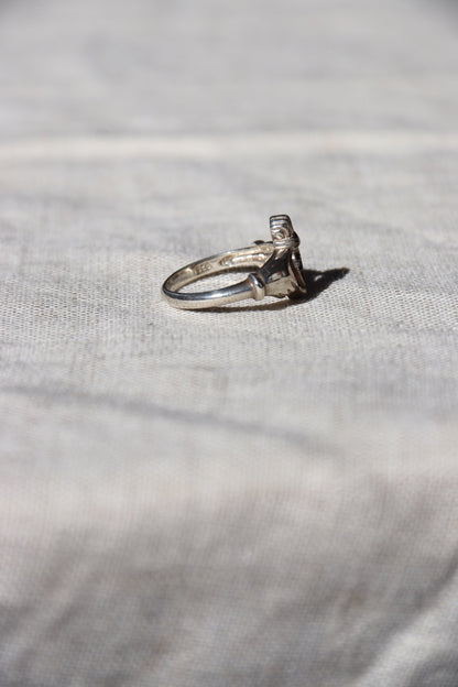 Emerald Claddagh sterling silver ring