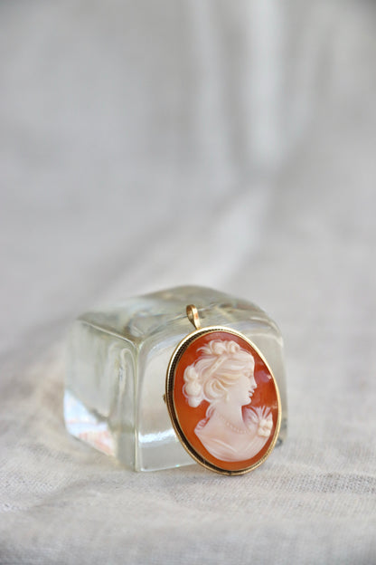 Shell Cameo Converter Brooch - 18K Yellow Gold