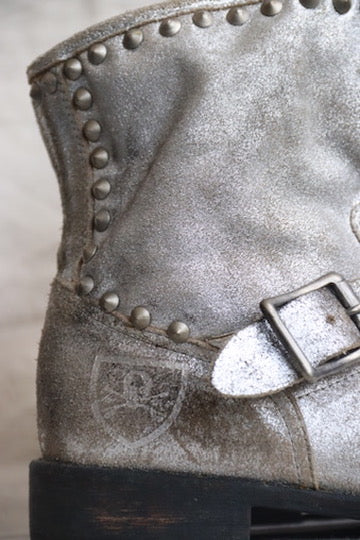 Mr. Wolf Silver Buckle Boots - 8.5