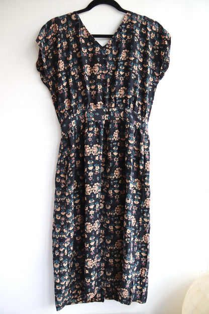 No. 6 Store Dress