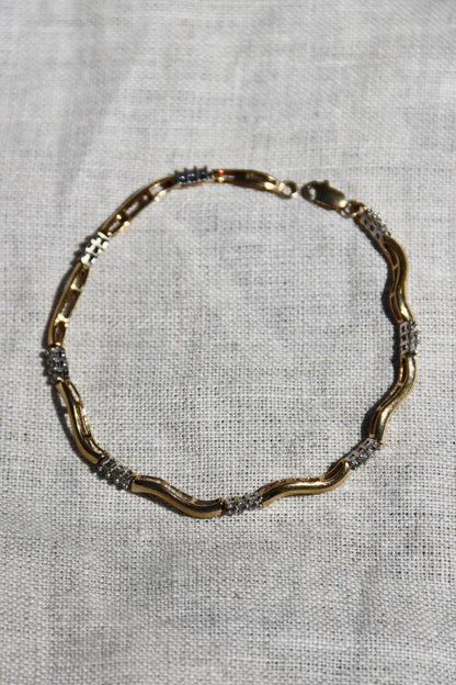 Diamond Wavy Link Bracelet - 10K