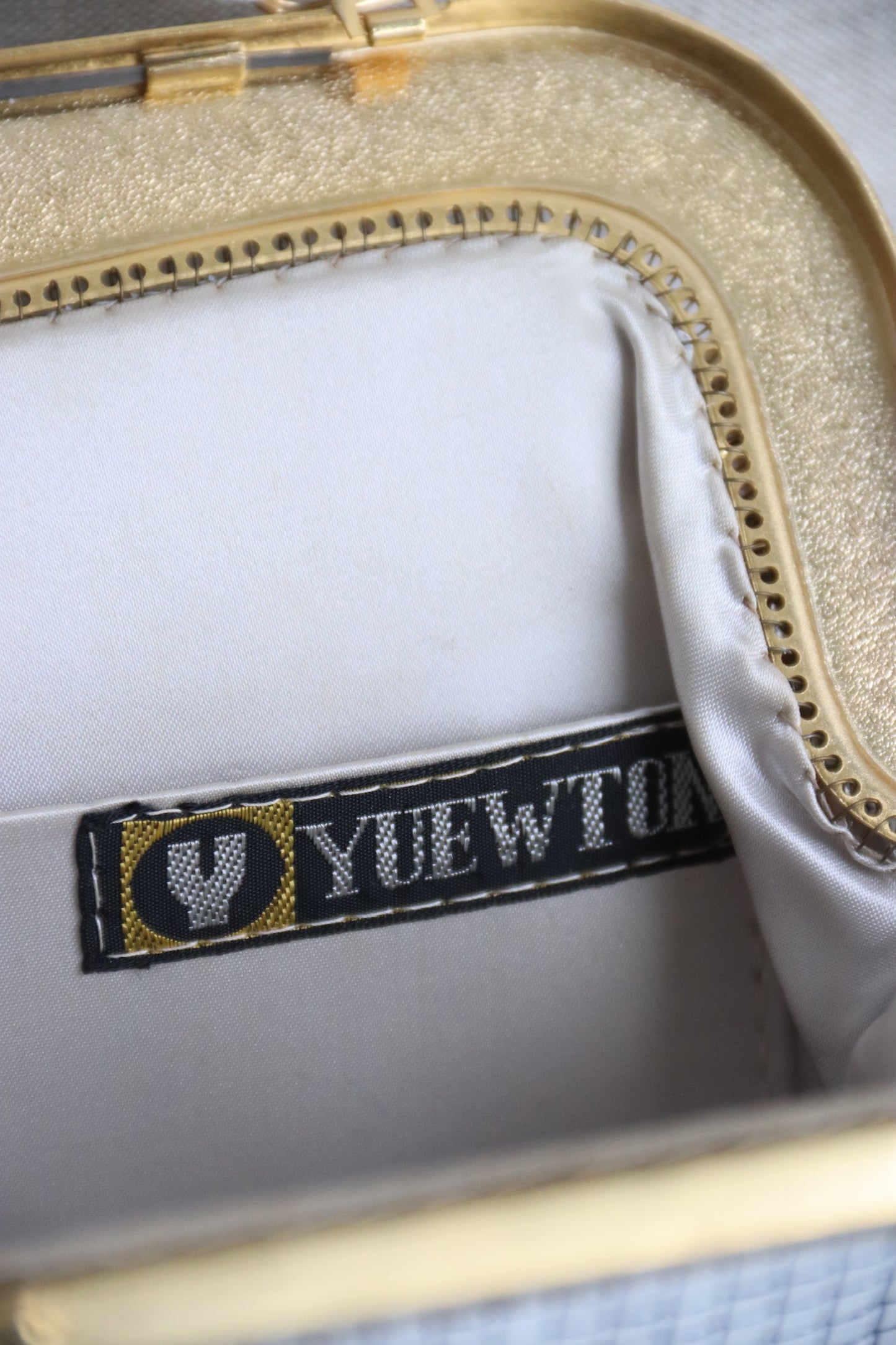 Vintage Yueton White Chain Mesh Purse with Gold Details