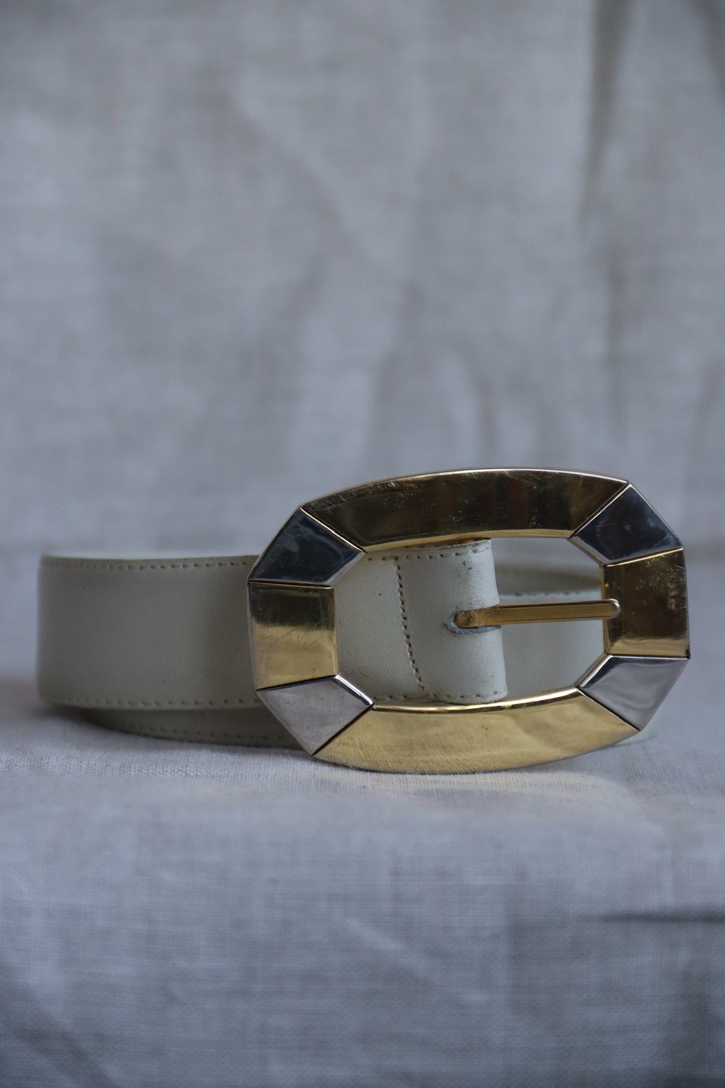 Vintage Two Tone White Leather Belt