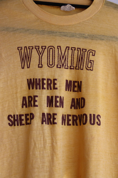 “Wyoming - Where men are men and sheep are nervous” Vintage 70s/80s t - shirt