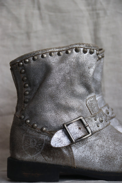 Mr. Wolf Silver Buckle Boots - 8.5