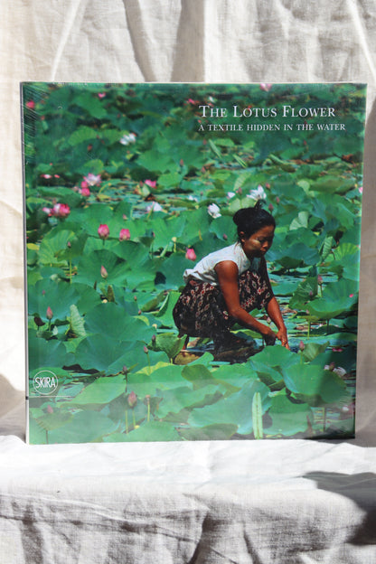 The Lotus Flower - Loro Piana