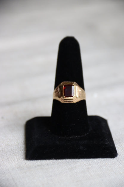 Vintage 10K Ruby Ring