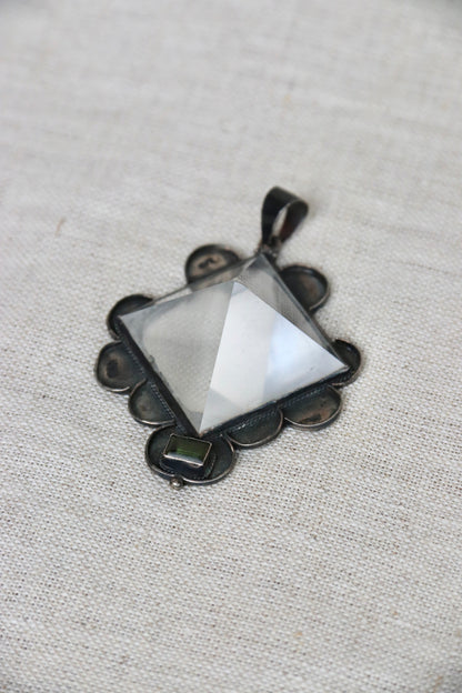 sterling silver pyramid pendant necklace - as is