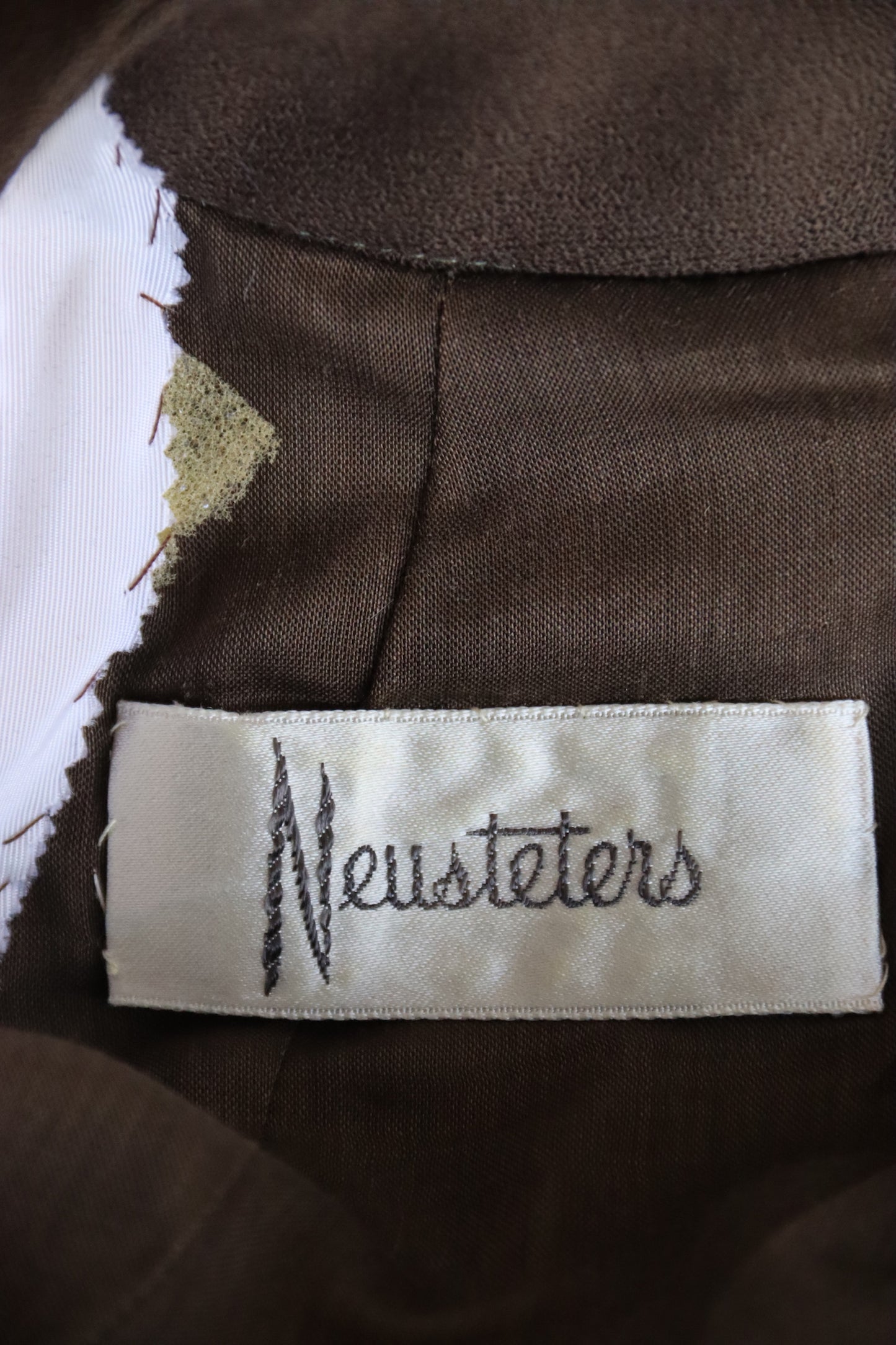 Vintage 1960s Neusteters Brown Dress