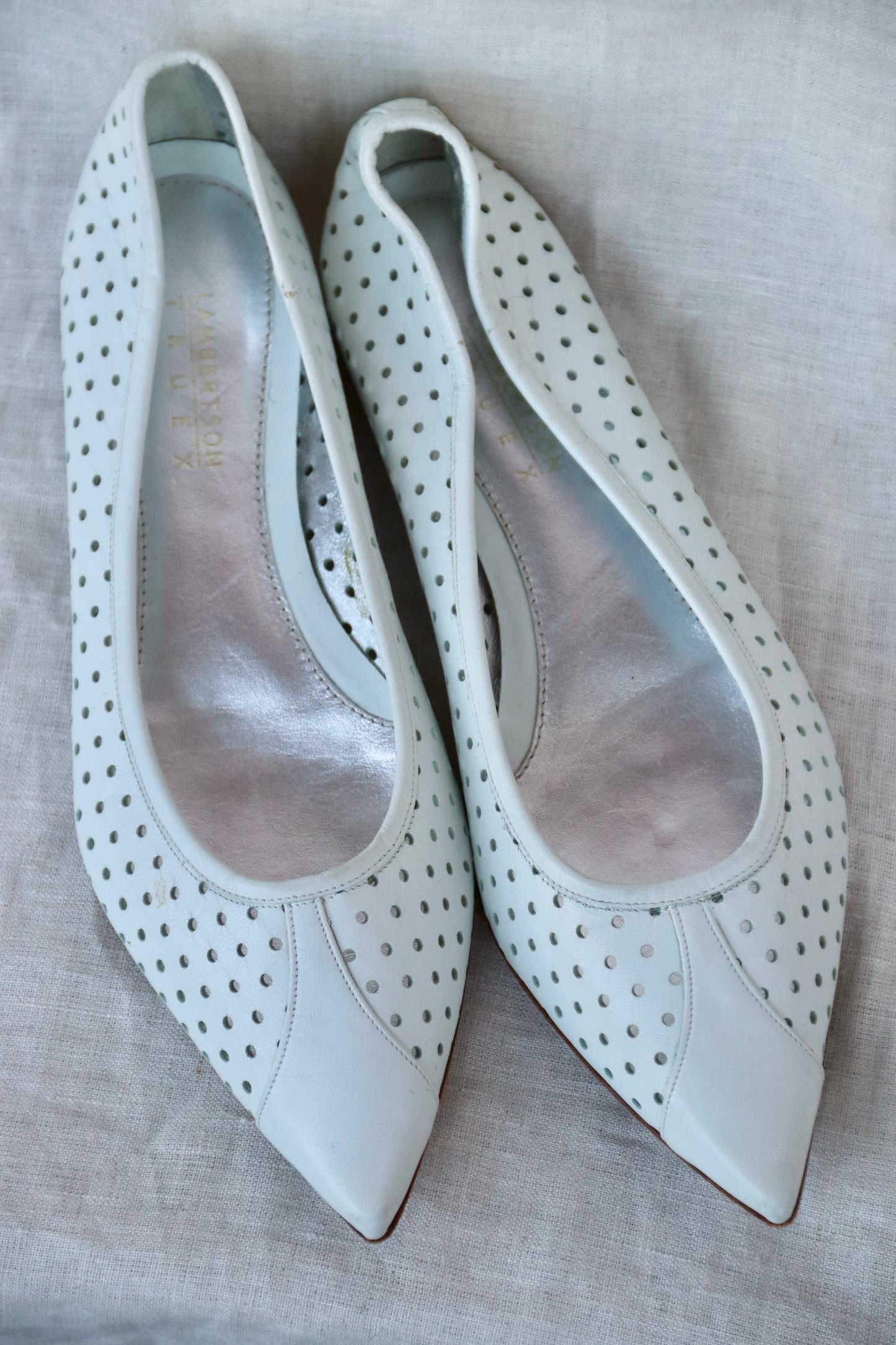 Lambertson Truex White Leather Flats
