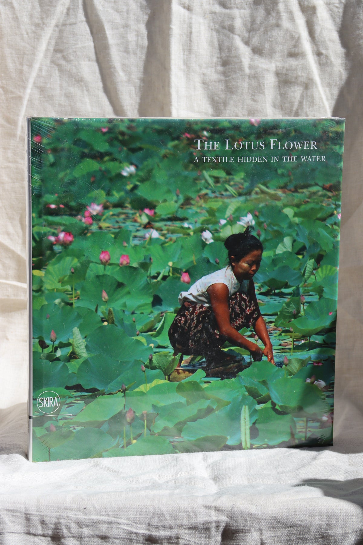 The Lotus Flower - Loro Piana