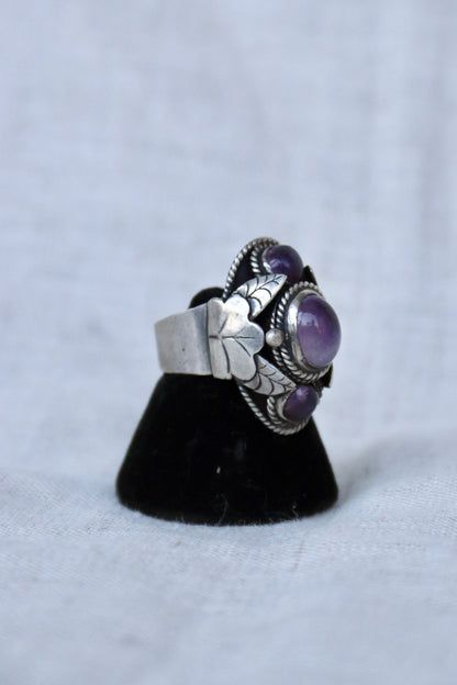 Mexican Sterling Silver Poison Ring with Amethyst