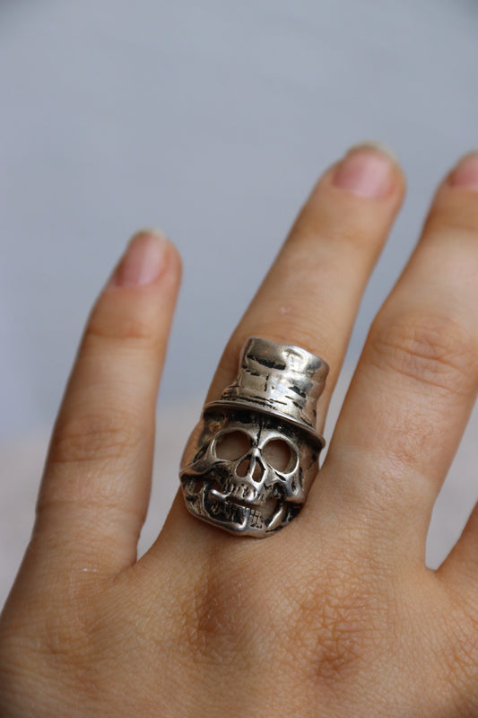 Sterling Silver Skull Ring with Top Hat