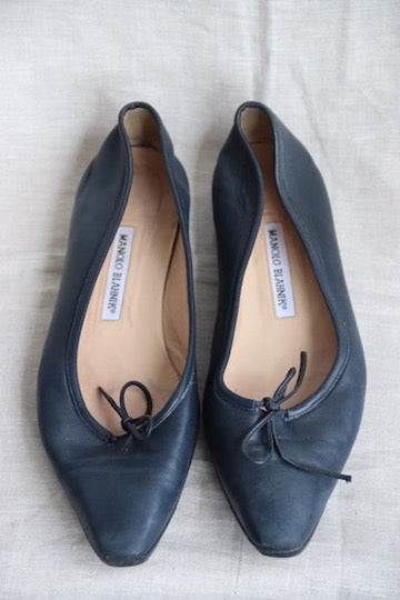 Manolo Blahnik Blue Leather Ballet Flats - 10.5