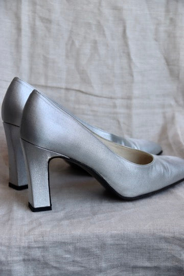 Stuart Weitzman Silver Pumps