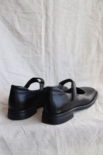 Vagabond Brittie Mary Janes