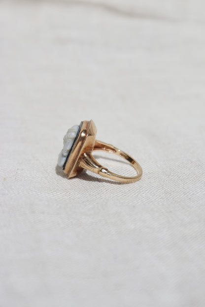 10k Yellow Gold Cameo Ring