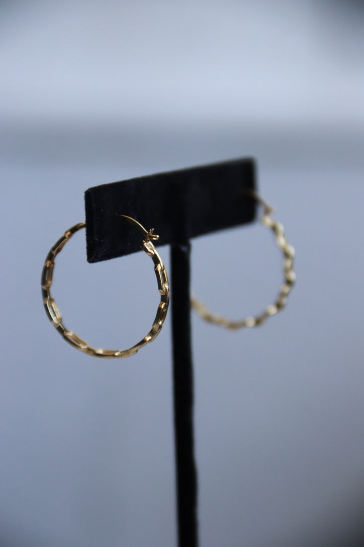 10K Mismatched Cable Chain Hoop Earrings