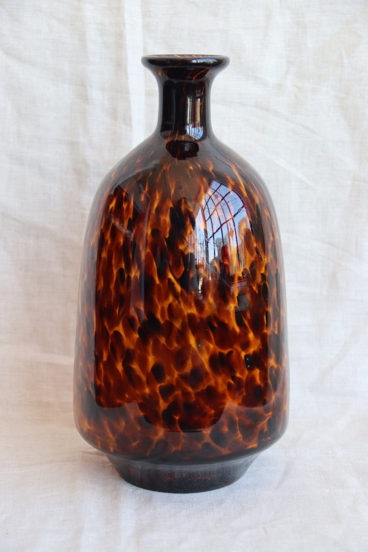 Two’s Company Brown Speckled Tortoise Vase