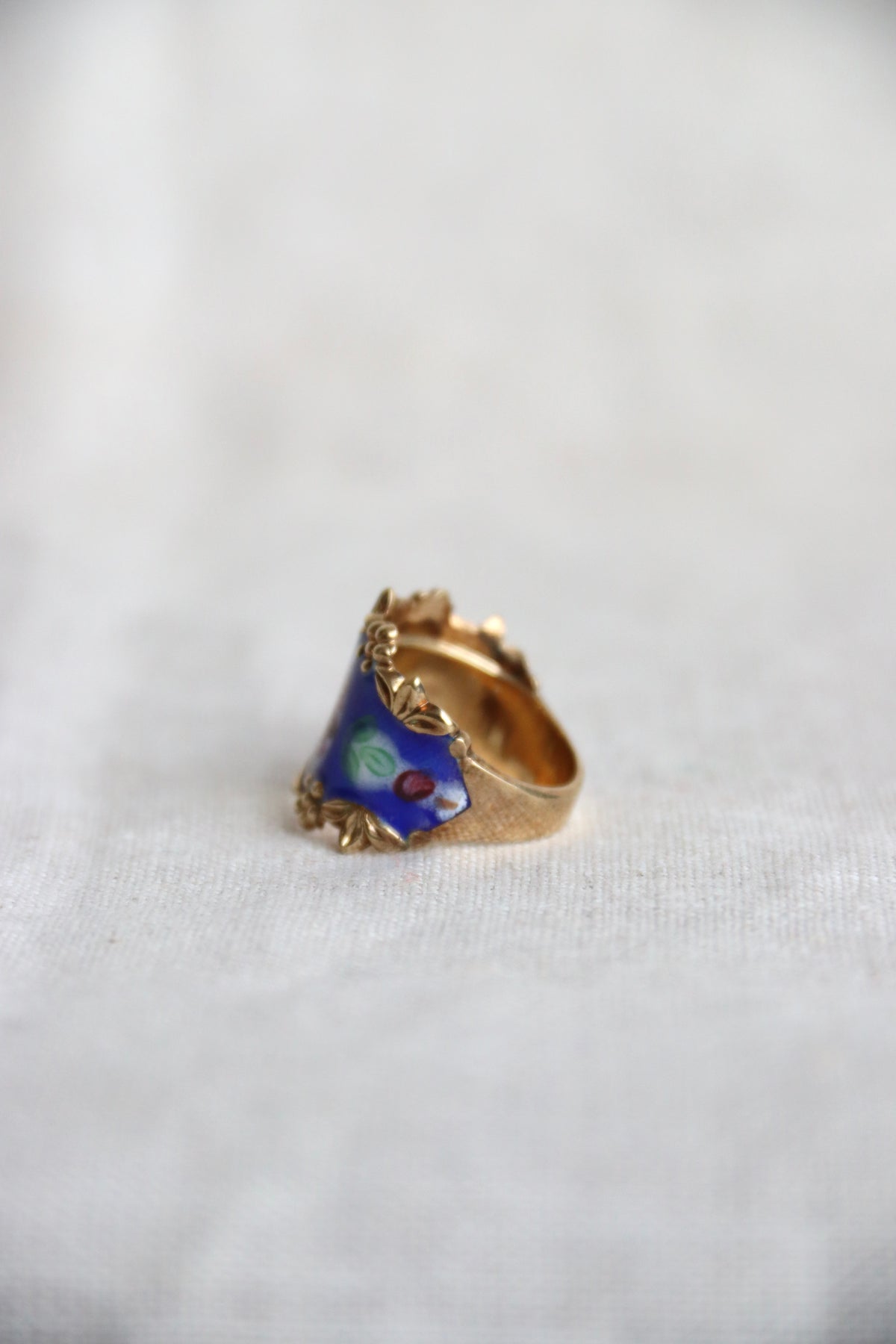 Enamel Gold Ring