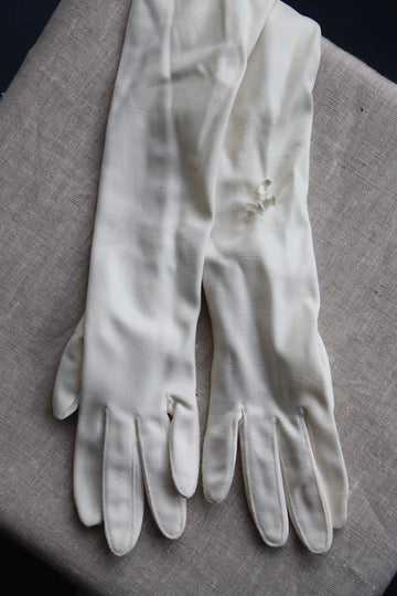 Van Raalte White Opera Gloves