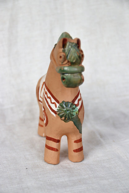 traditional hand-painted Peruvian pottery Caballo de Pucara horse figurine