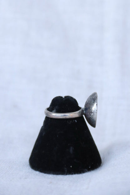 Parish wager cup ring with pearl
