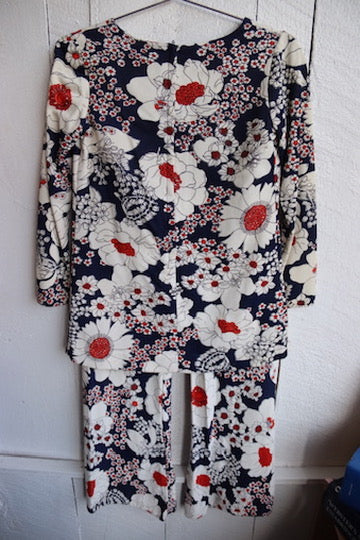 Vintage 70s Floral Pattern Top and Pants Set