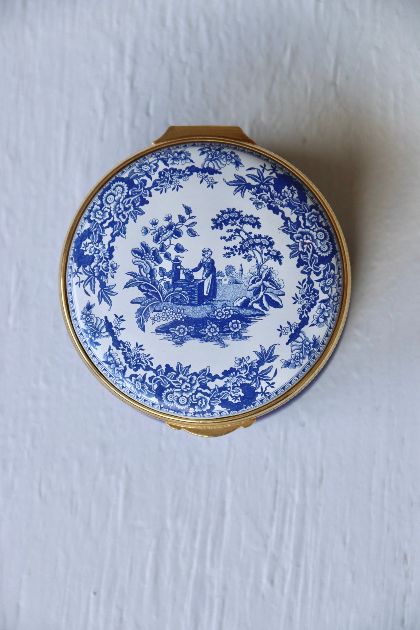 Spode Girl at Well Enamel Box